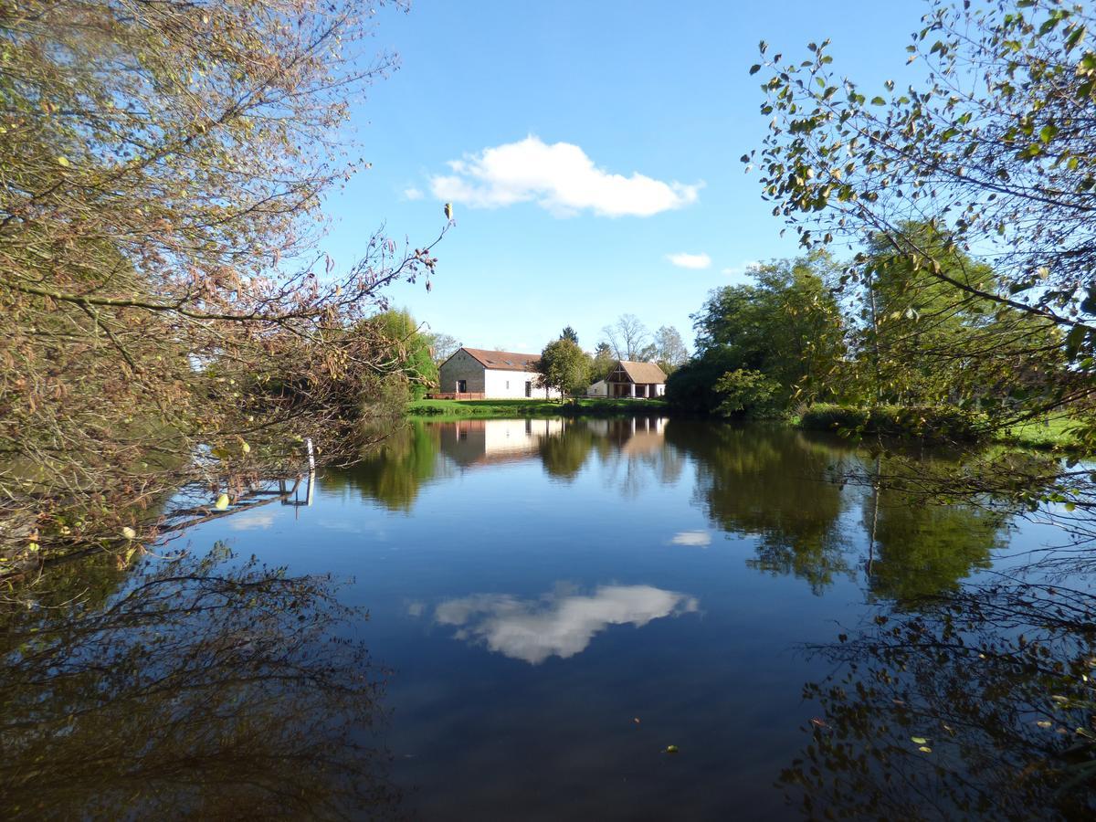 La Ferme Du Chateau Bed and Breakfast Tresnay Buitenkant foto